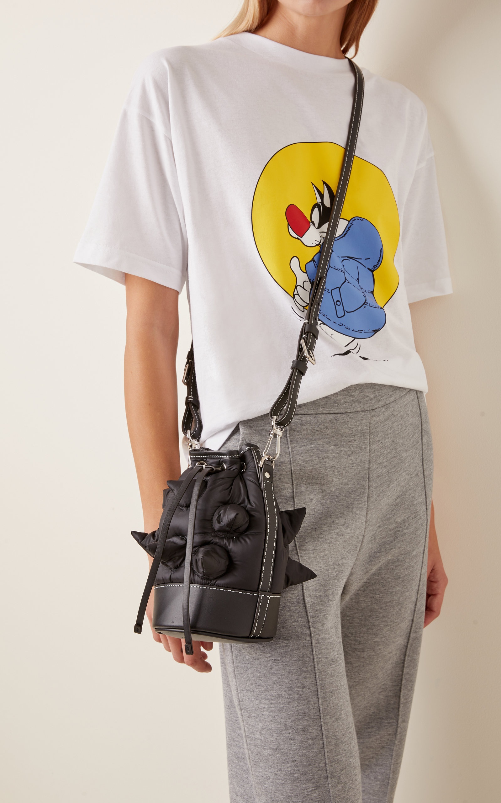 1 Moncler JW Anderson Critter Bucket Bag - 3