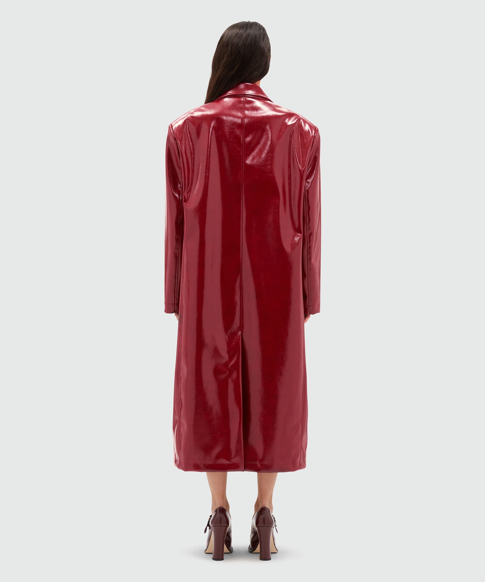 Red patent leather coat with structured shoulders - 3