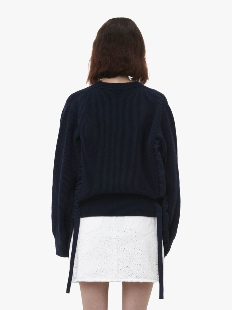 V-NECK JUMPER WITH CURVED SLEEVES 3