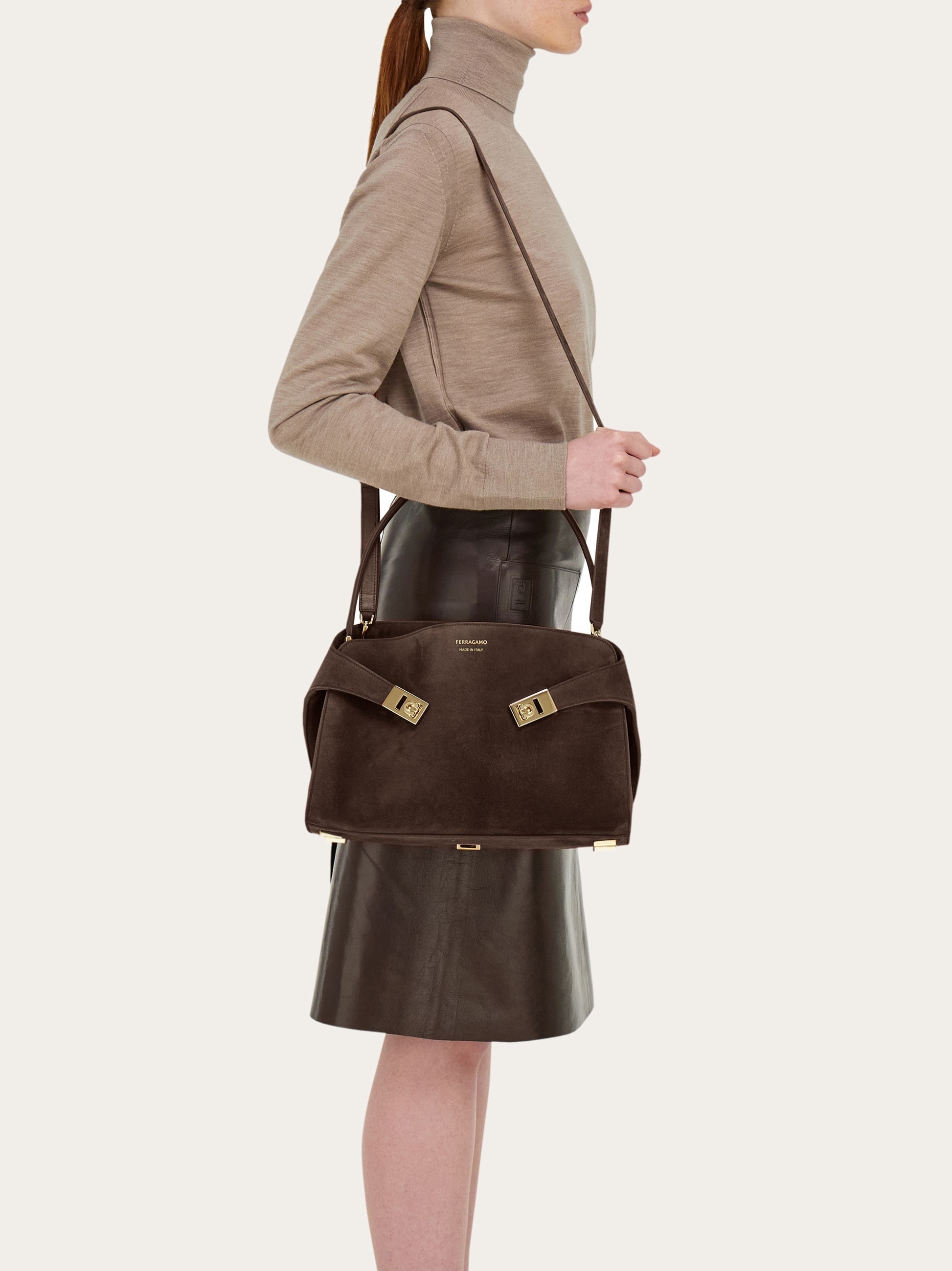 Hug soft bicolor shoulder bag (M) - 9