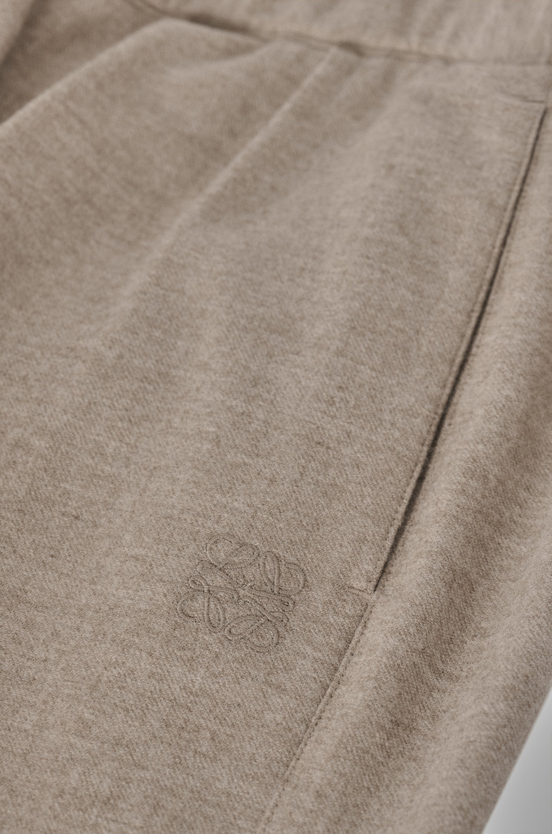 Drawstring trousers in wool and cashmere - 6