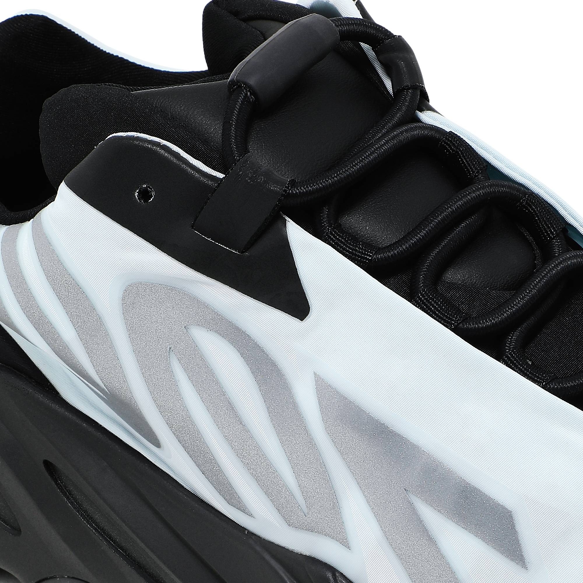 Yeezy Boost 700 MNVN 'Blue Tint' - 9