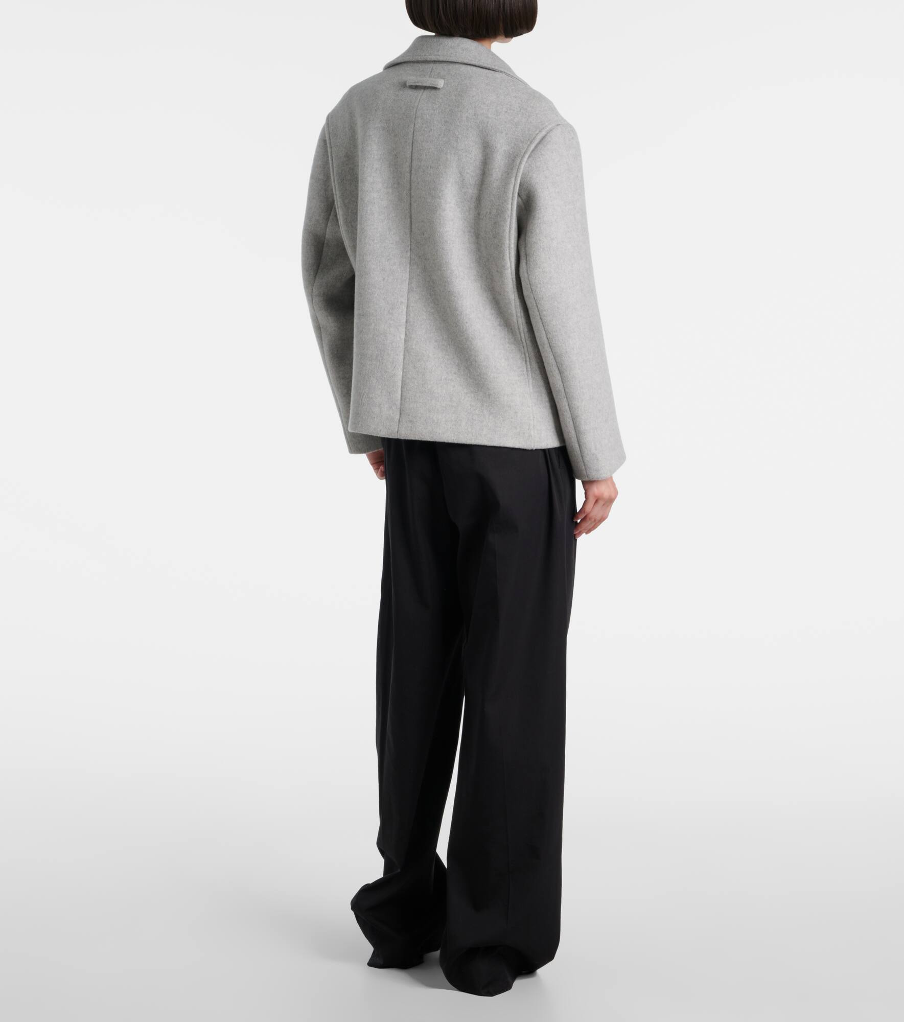 Double-breasted wool coat - 3