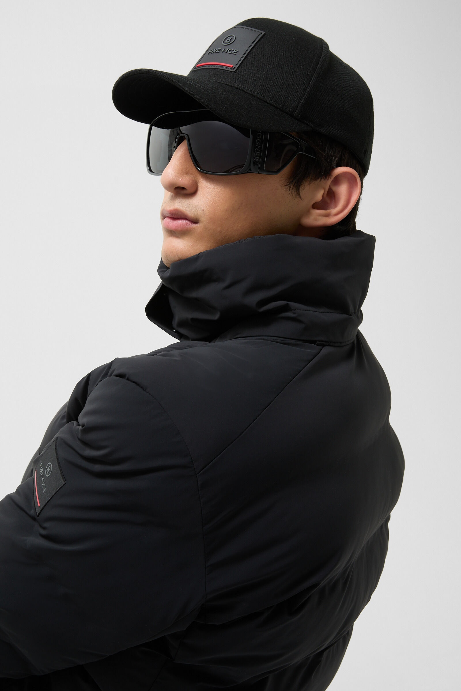 Luka Ski jacket in Black - 6