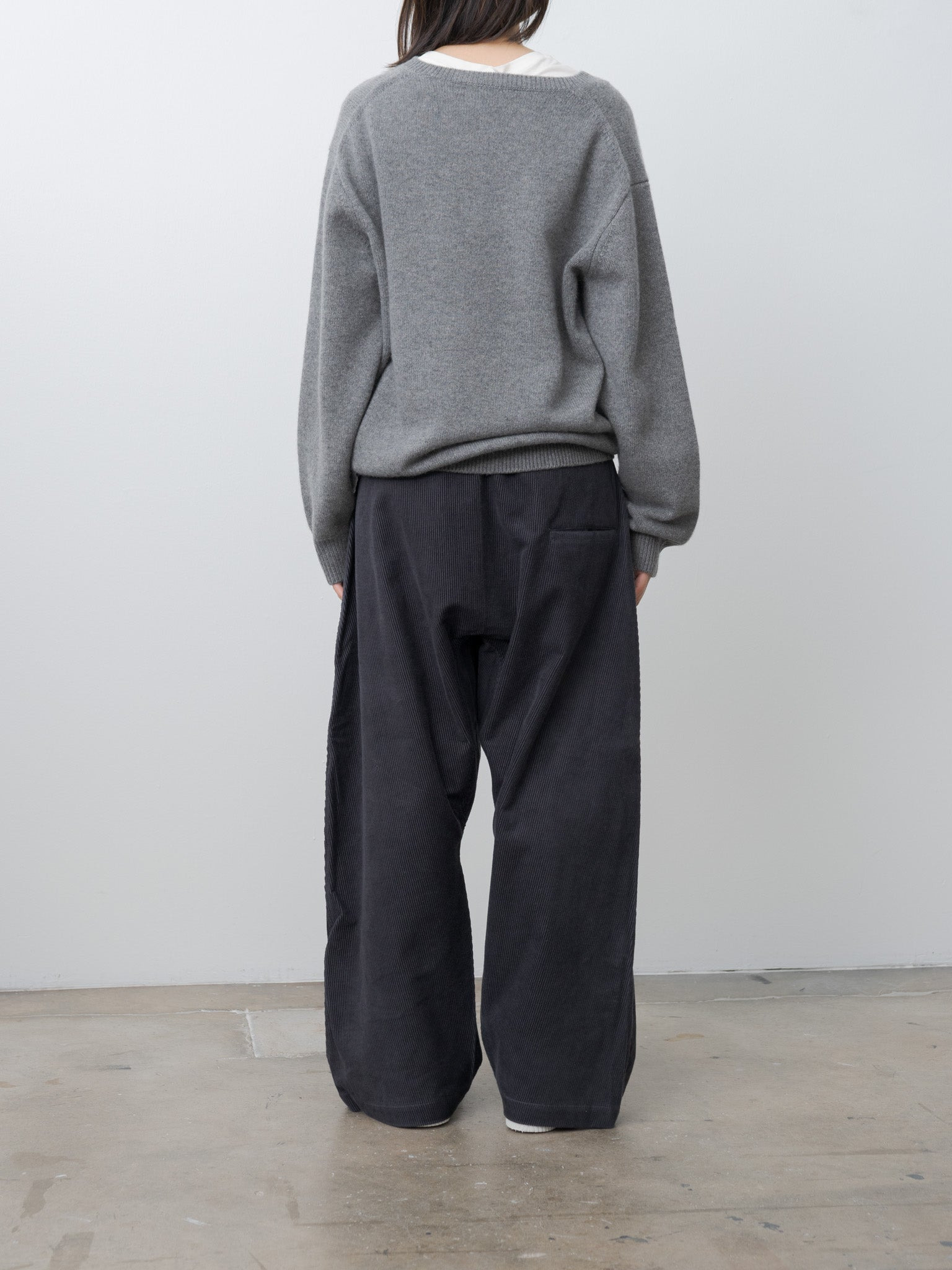 Mann 3-Ply Cashmere Sweater - Mid Grey Melange - 5
