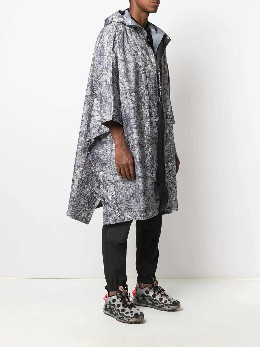 bandana print raincoat - 3