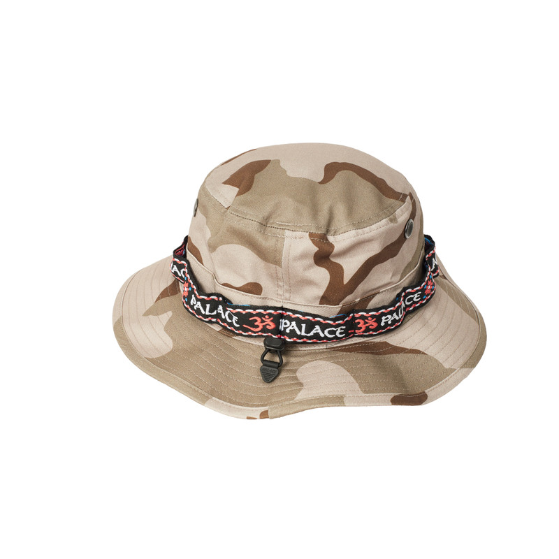 PALACE OM BOONIE DESERT CAMO outlook