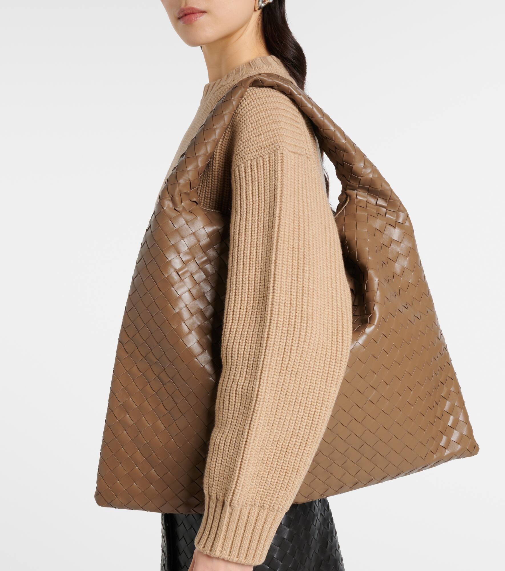 Hop Large Intrecciato leather shoulder bag - 7