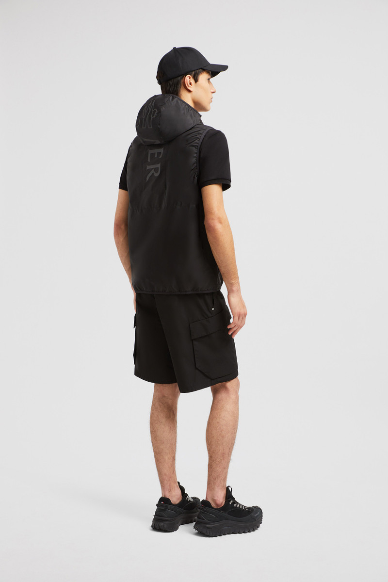 Moncler Moretan Hooded Vest outlook