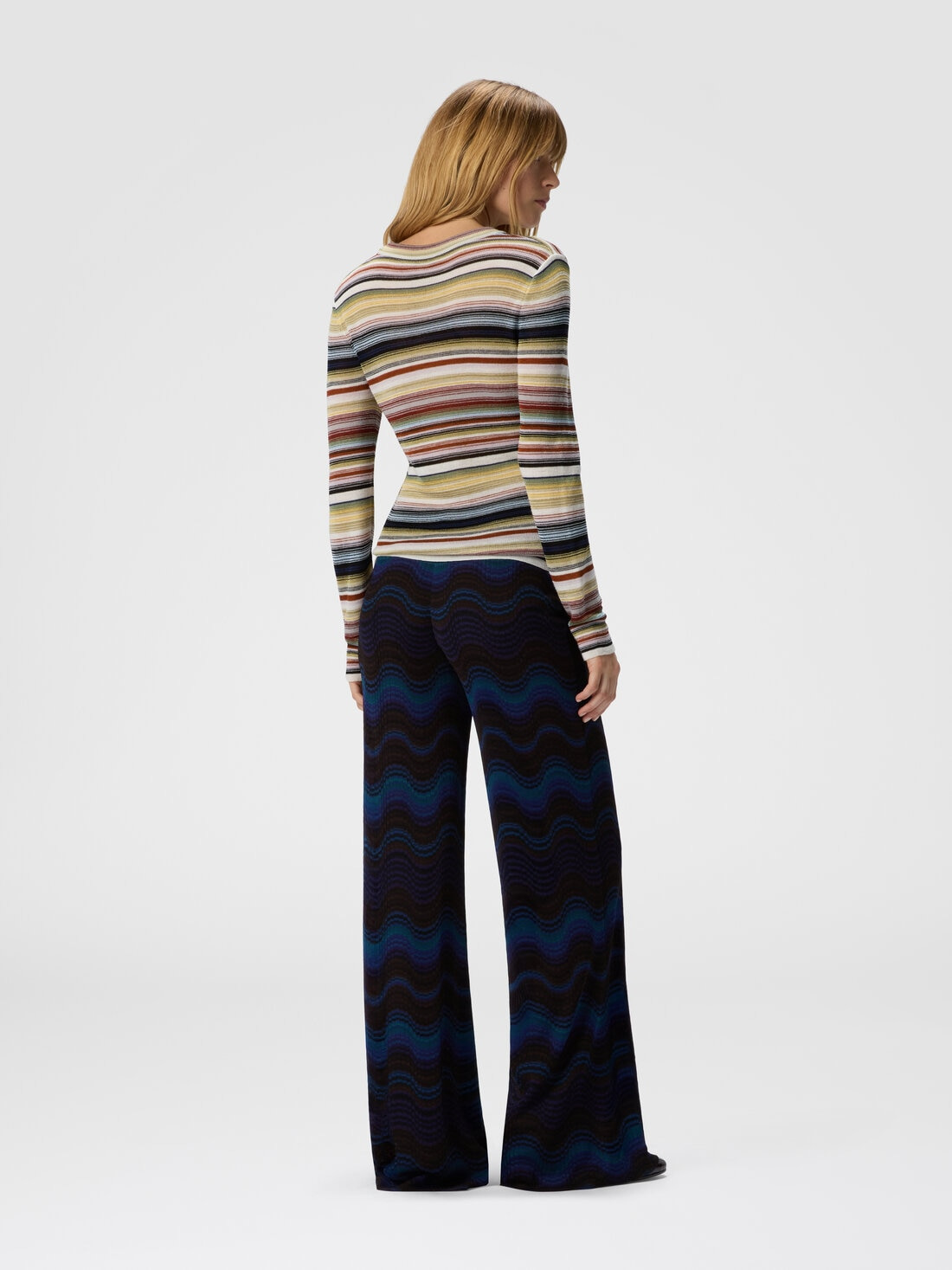 Palazzo trousers with wave pattern - 3