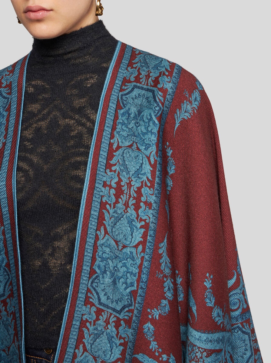 WOOL CAPE WITH PRINT - 2