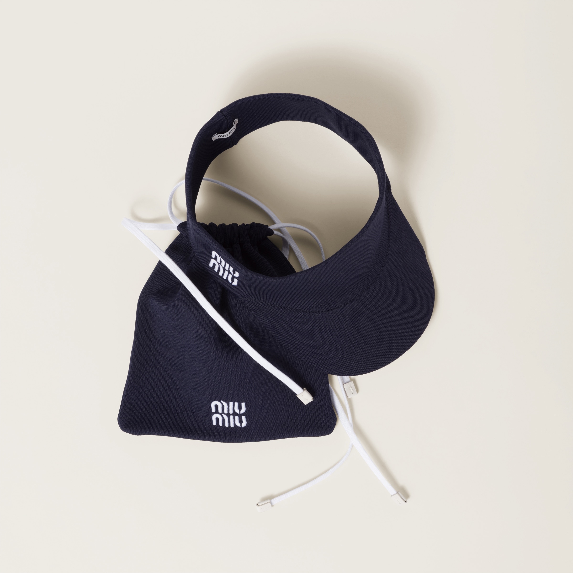 Nylon visor with pouch - 1