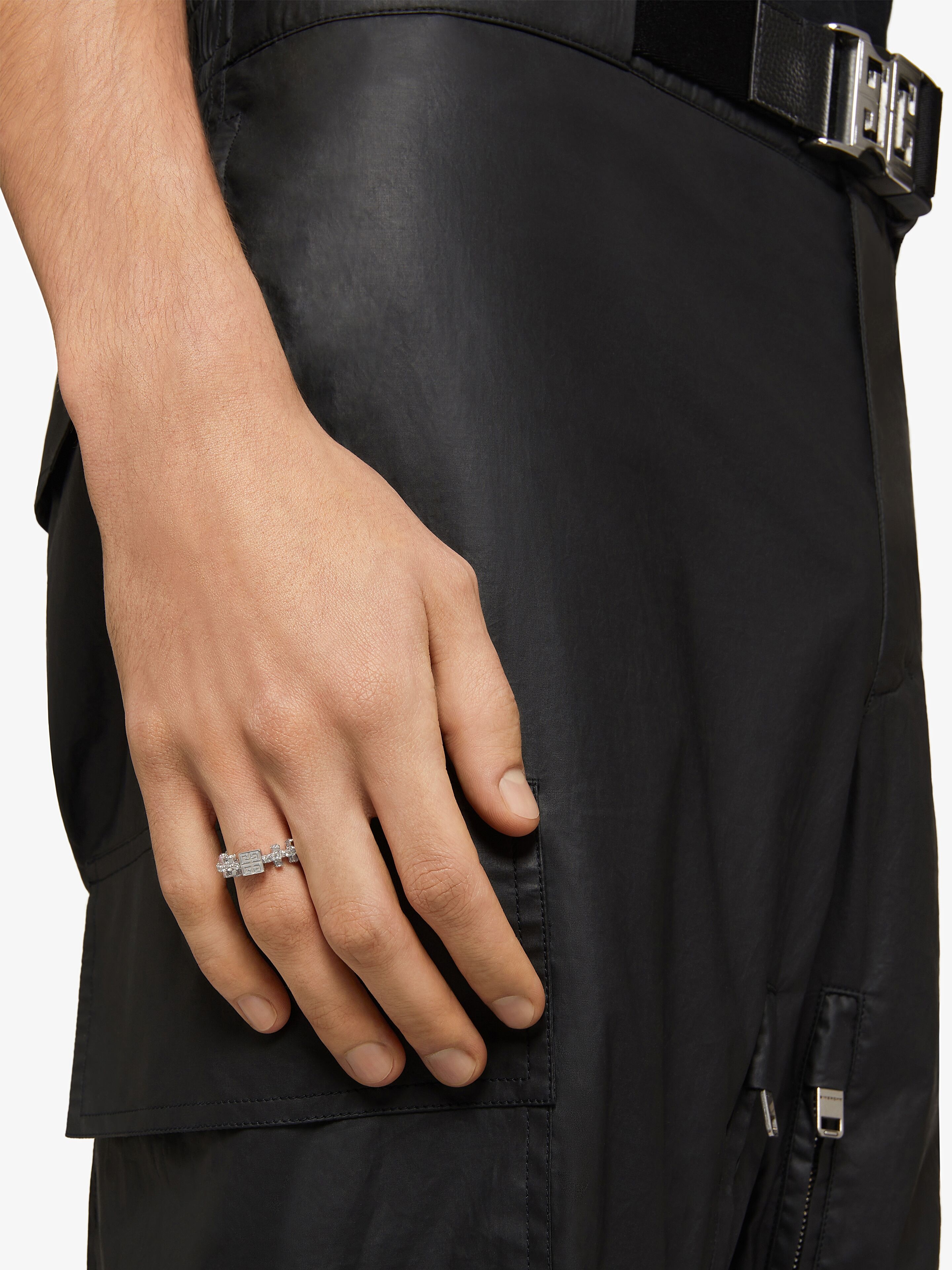 4G CRYSTAL RING - 4