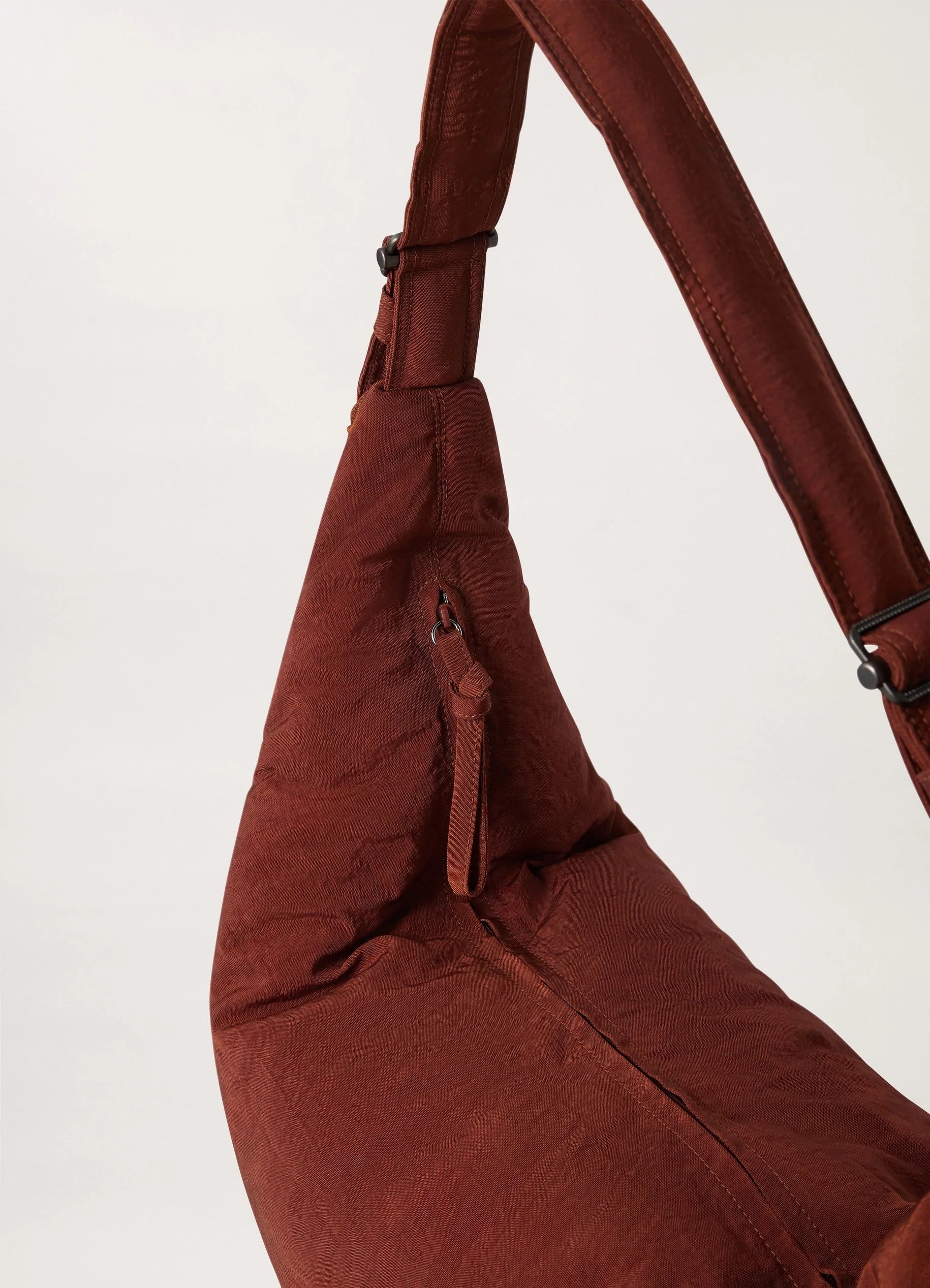 SOFT GAME BAG
NYLON CANVAS - 3
