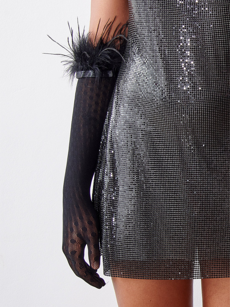 POSTER GIRL GWENEVERE GLOVES BLACKJACK outlook