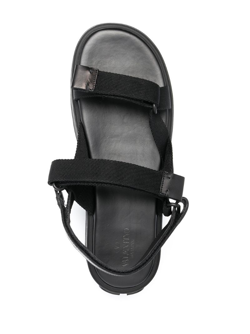 【VALENTINO】UNIQUEFORM SANDAL Valentino Garavani Black Uniqueform Flatform Sandals | ModeSens