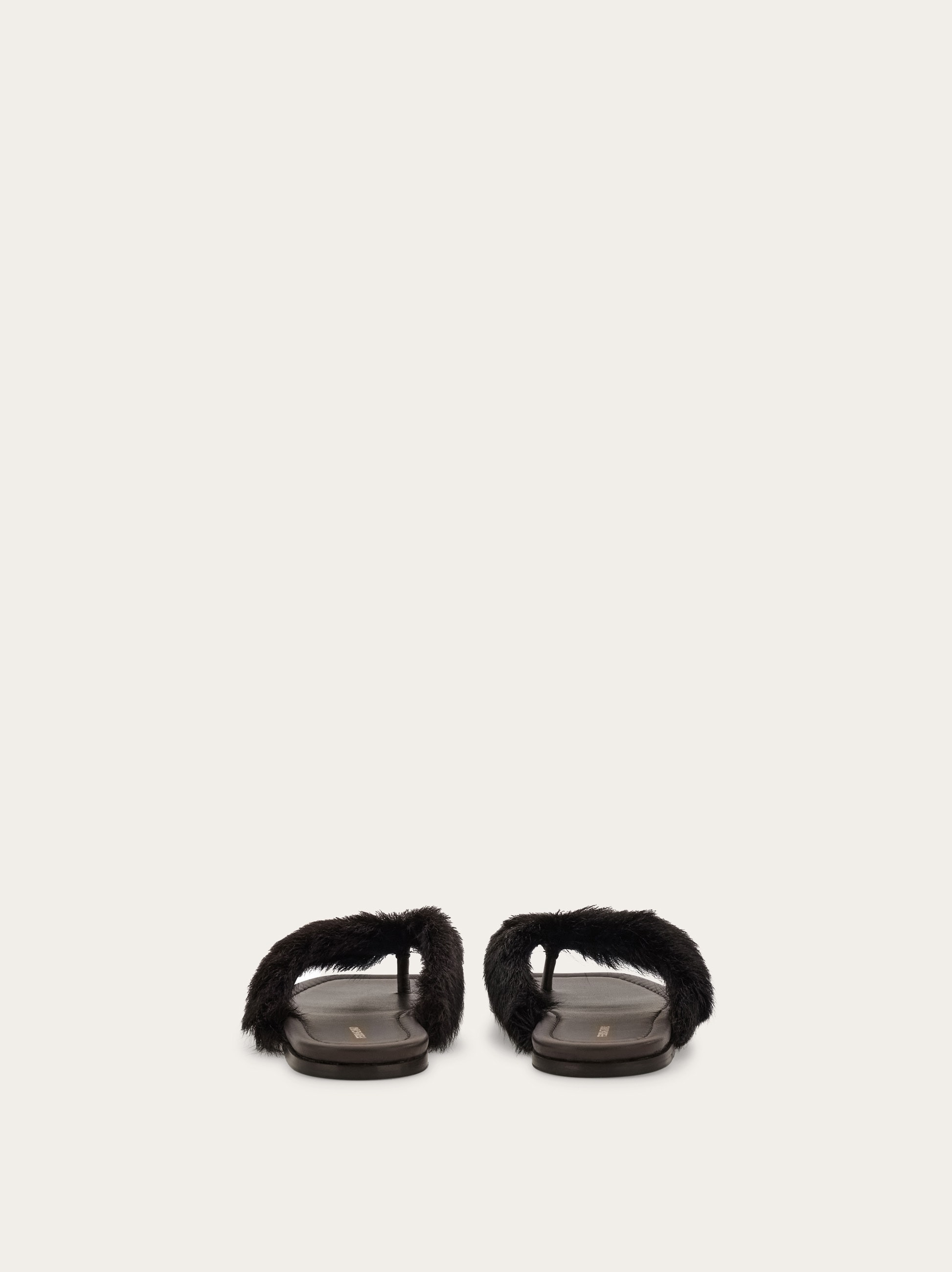 Thong sandal with fur detail - 5