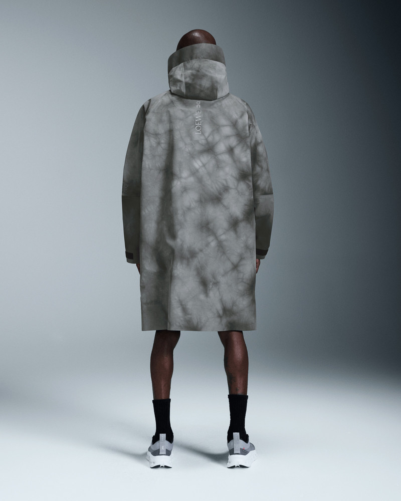 On Parka LOEWE outlook