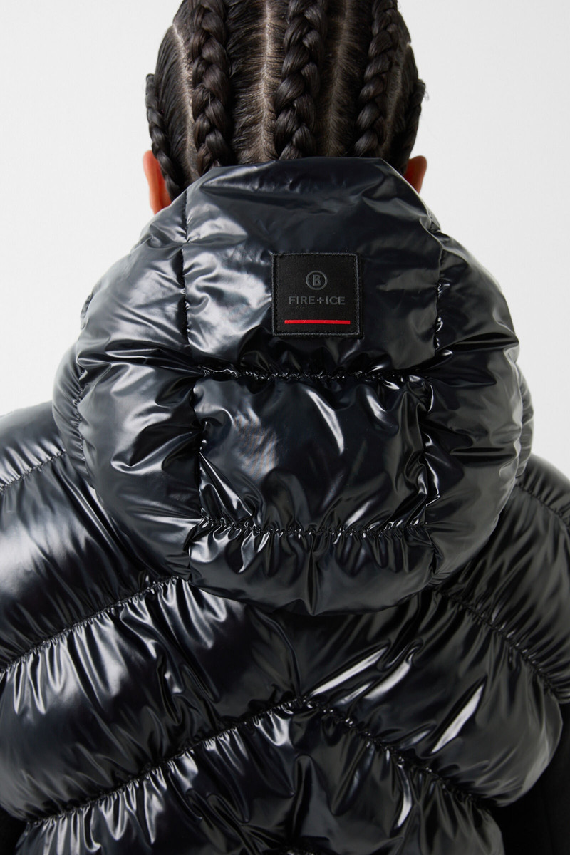 Naima Quilted waistcoat in Black 7