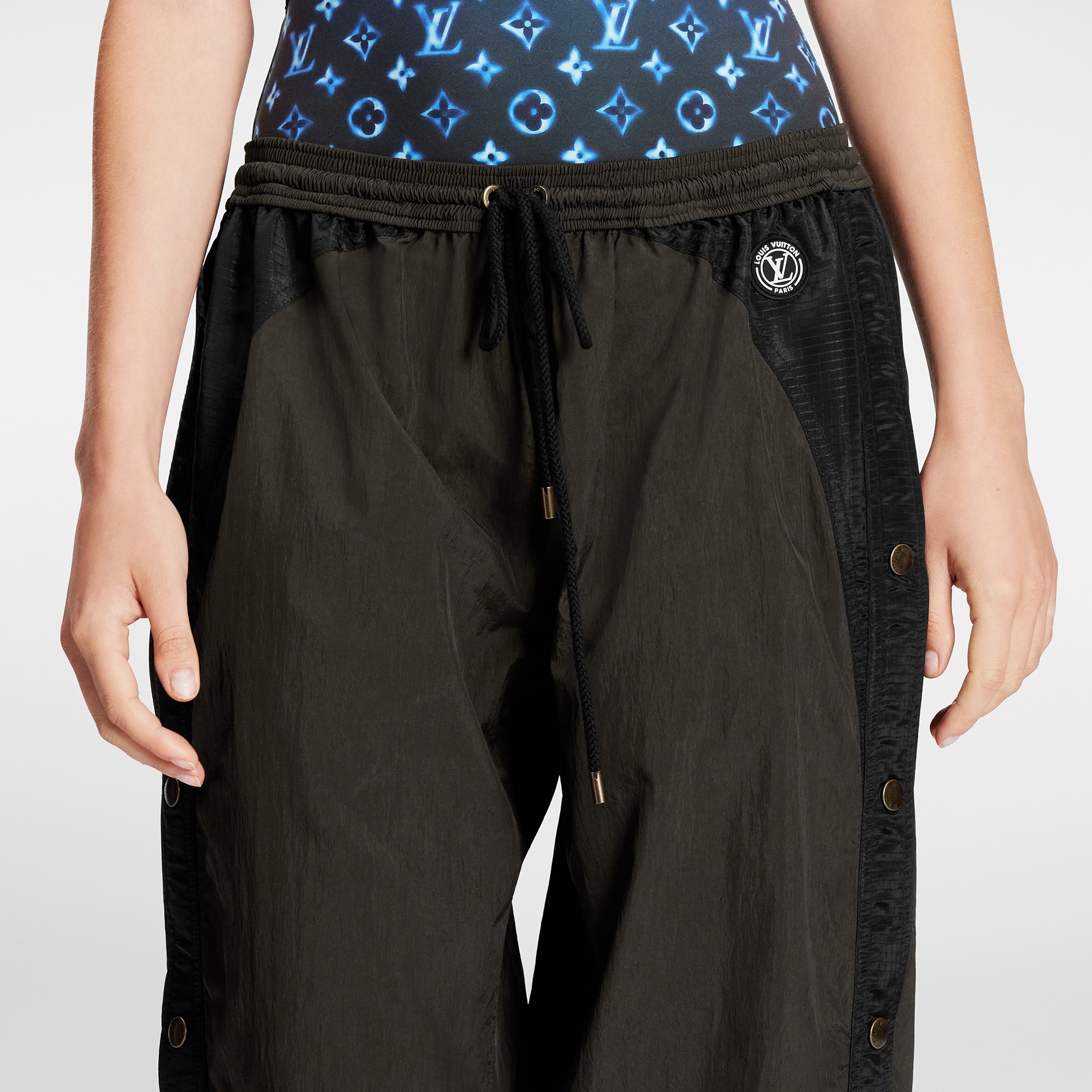 Sporty Snap Button Pants - 4