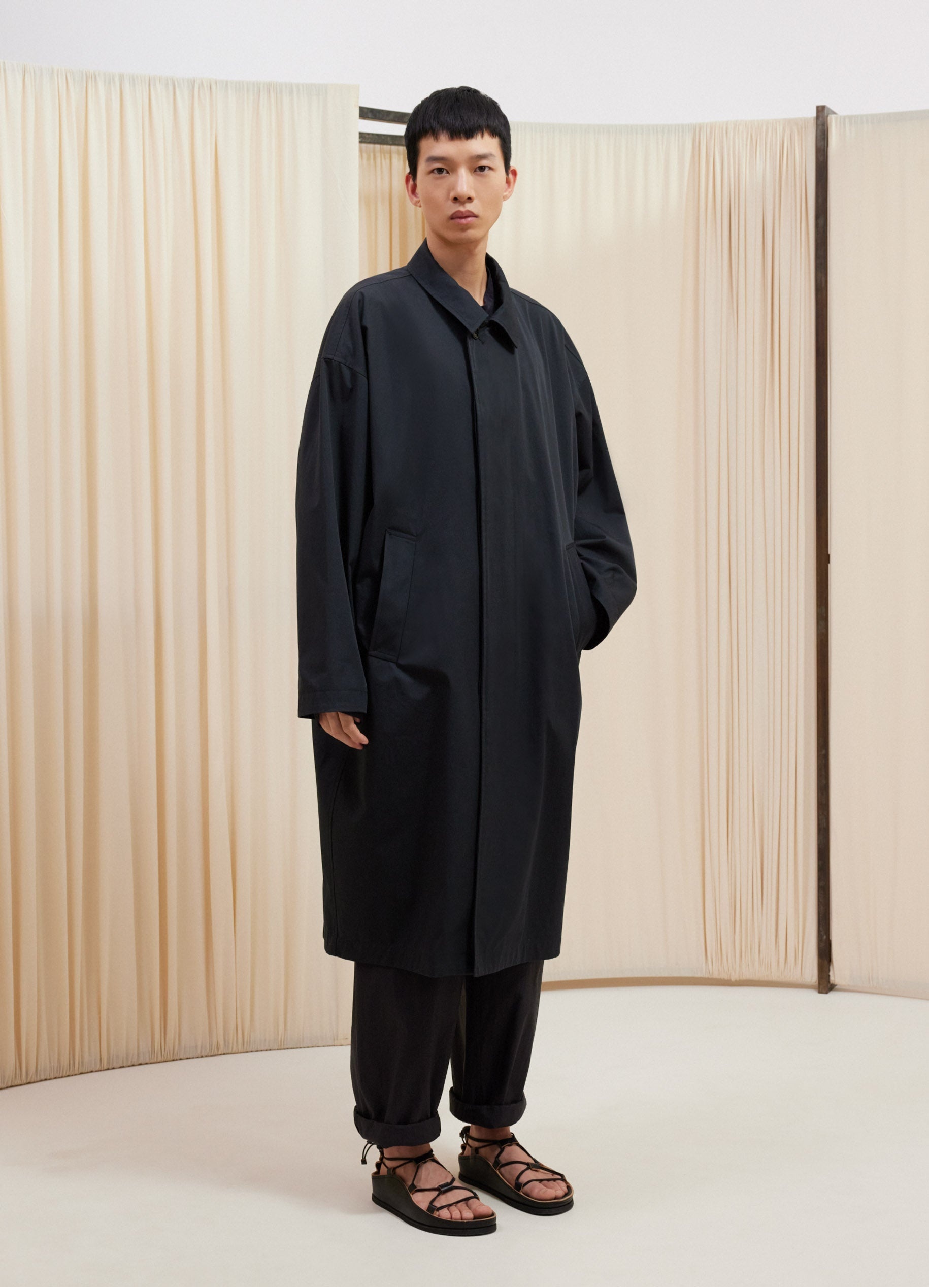 Lemaire｜COATS (OVERCOAT (CO1041 LF1219 995)) Soft Wool Overcoat – La Garçonne