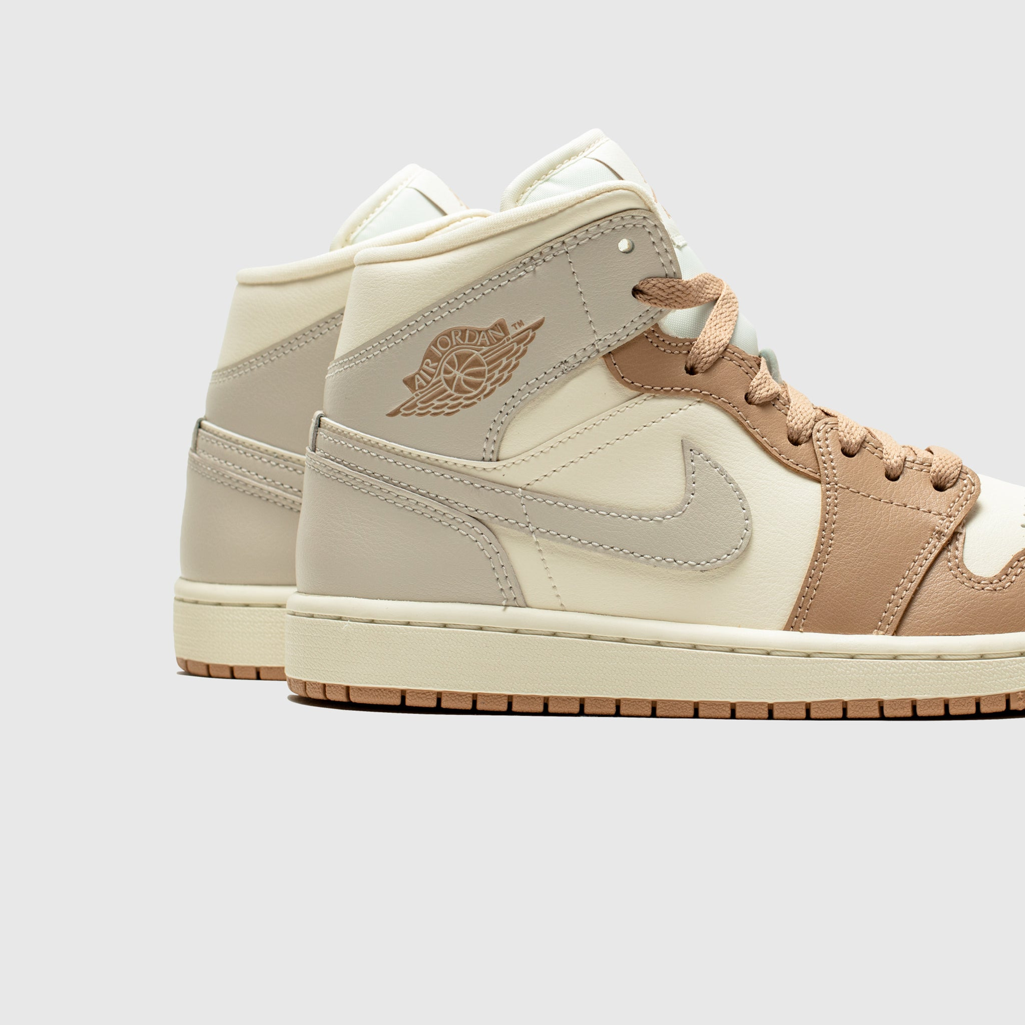 WMNS AIR JORDAN 1 MID "TAN TOE" - 5