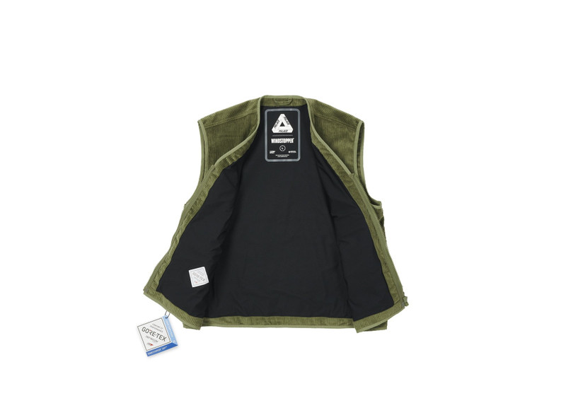 PALACE GORE-TEX INFINIUM CORDUROY VEST GREEN outlook