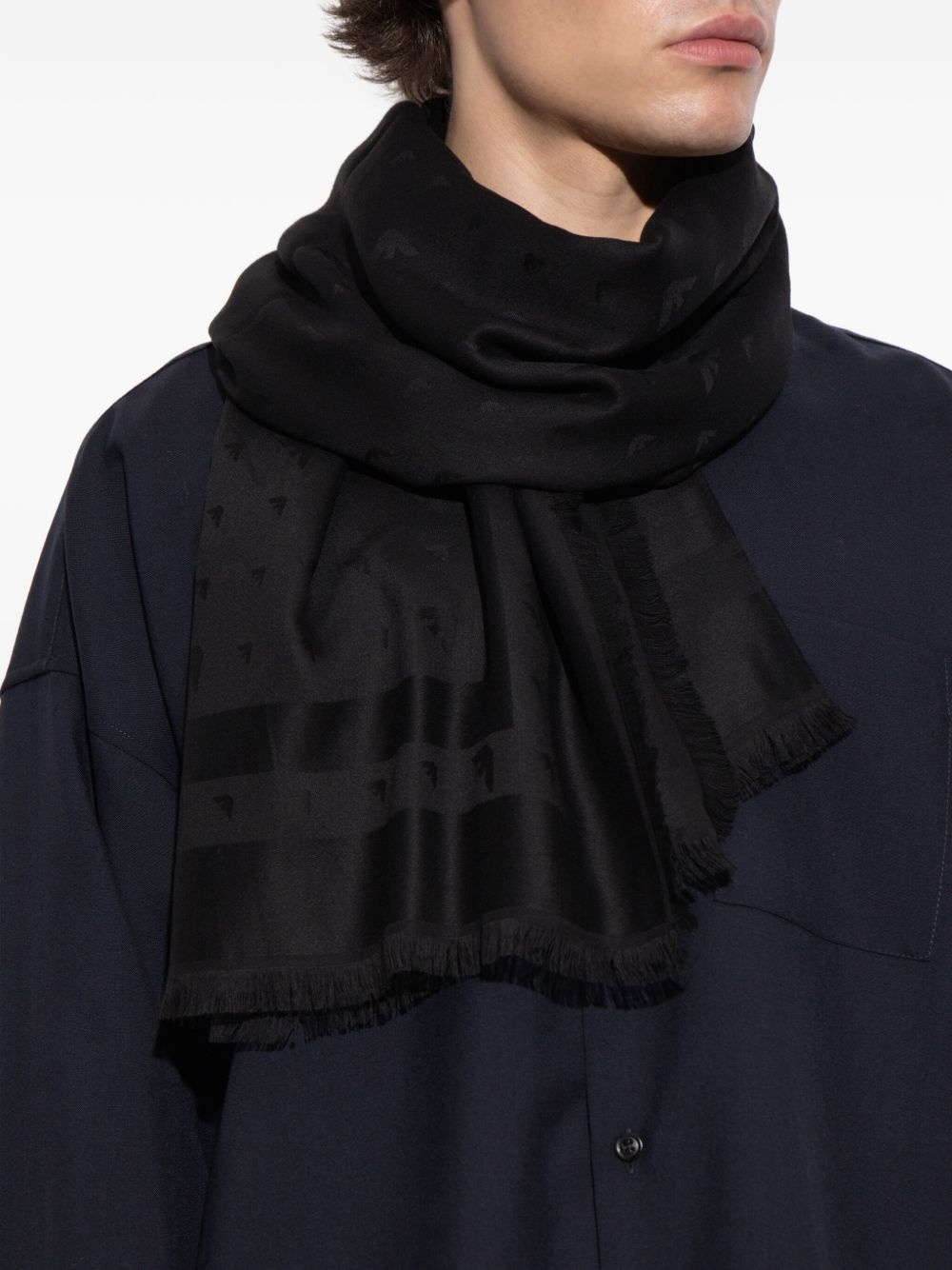 eagle-emblem fringed scarf - 4