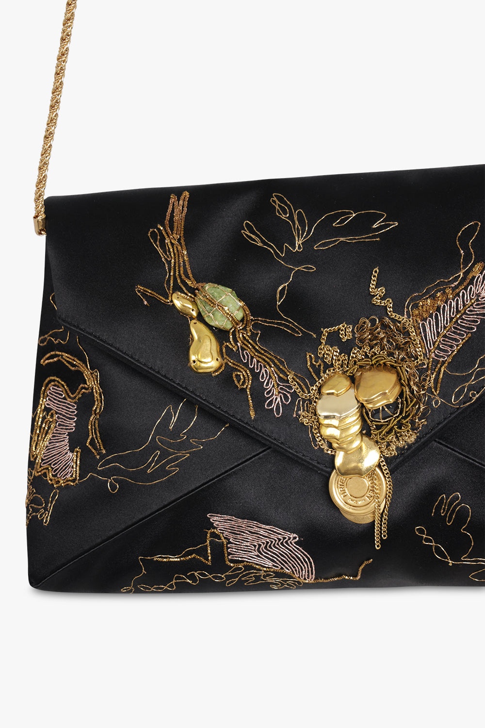 ENVELOPE EMBROIDERED CLUTCH ON CHAIN | BLACK/GOLD - 4