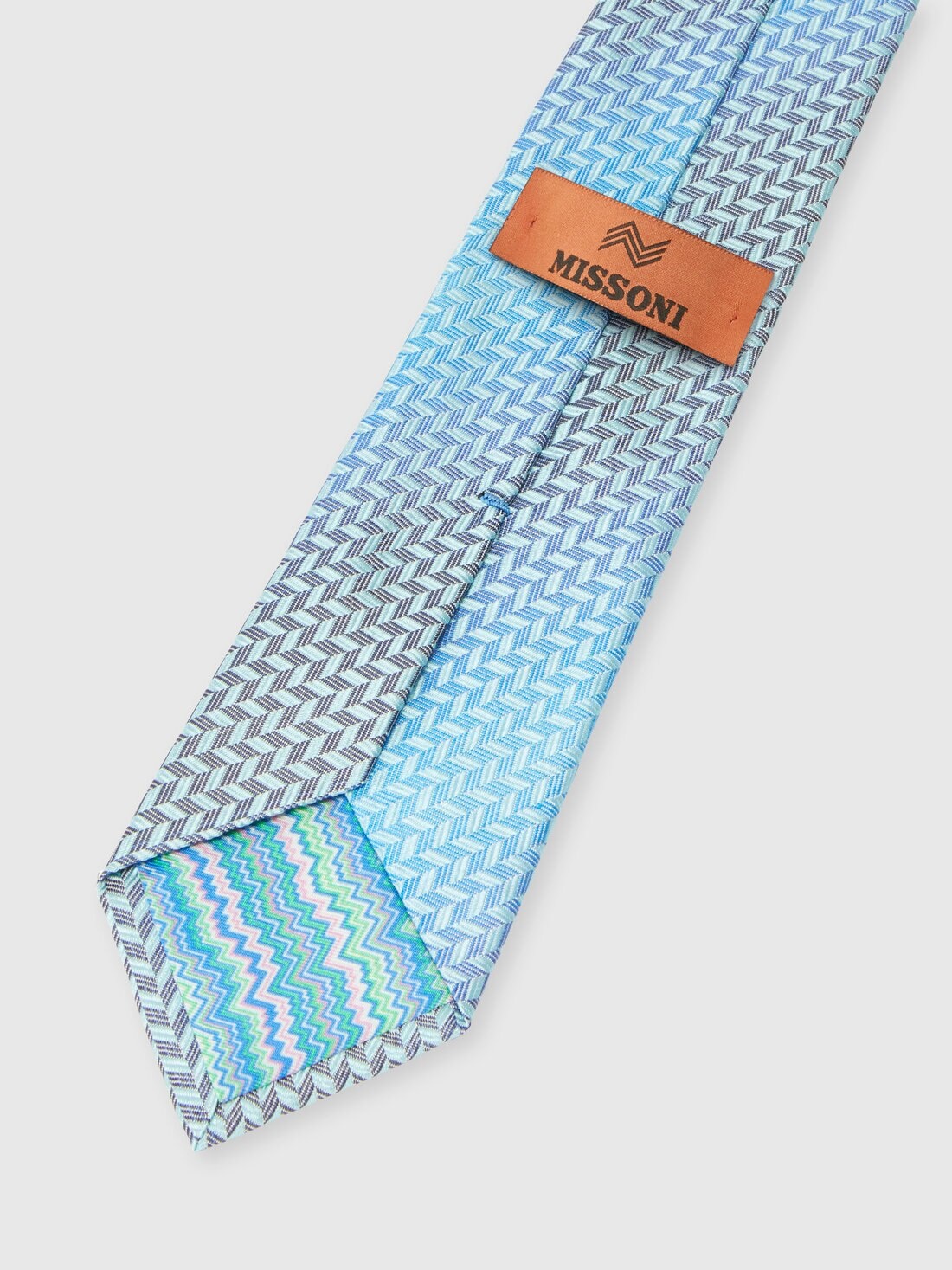 Tie with degradé chevron pattern - 3