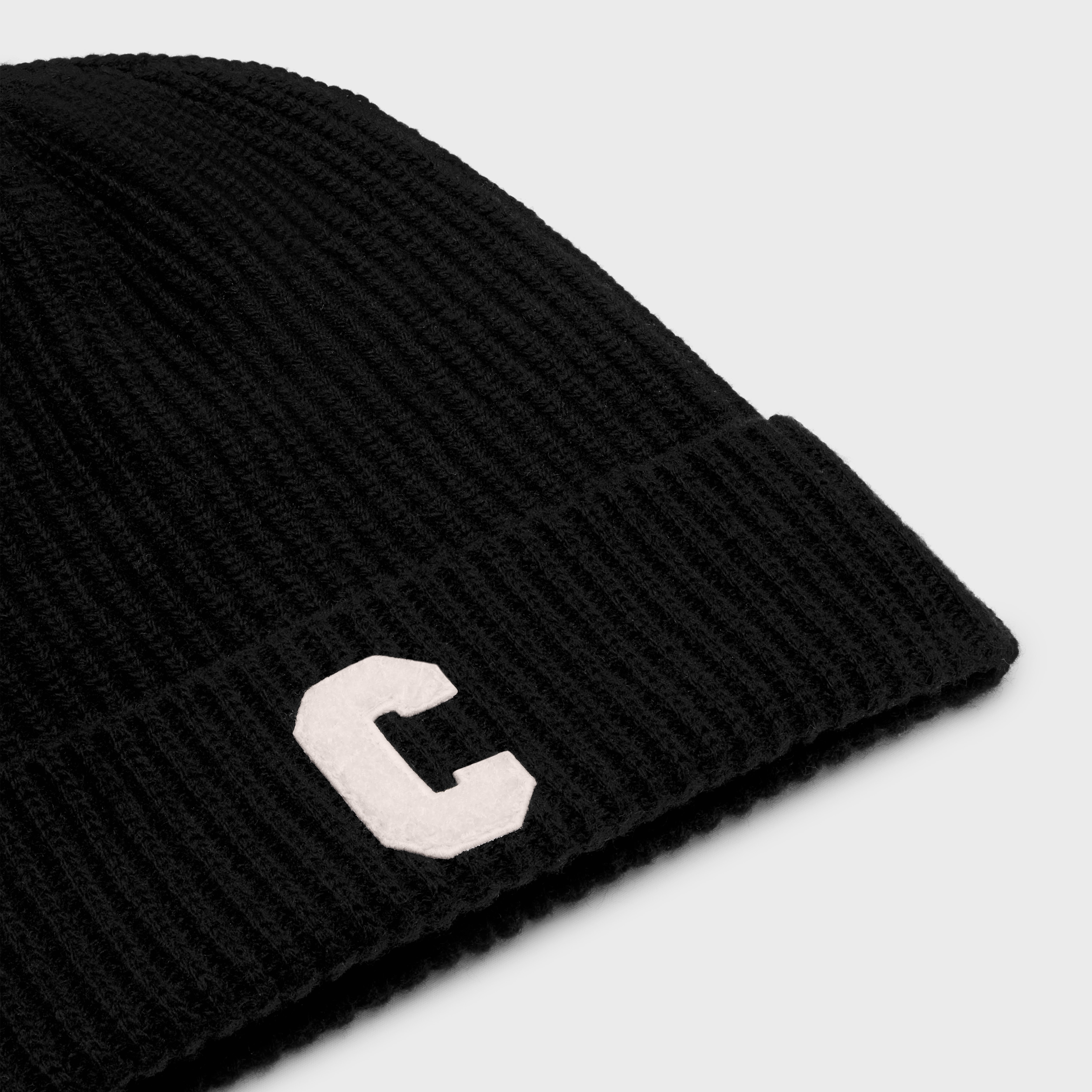 INITIAL BEANIE in ribbed wool - 3