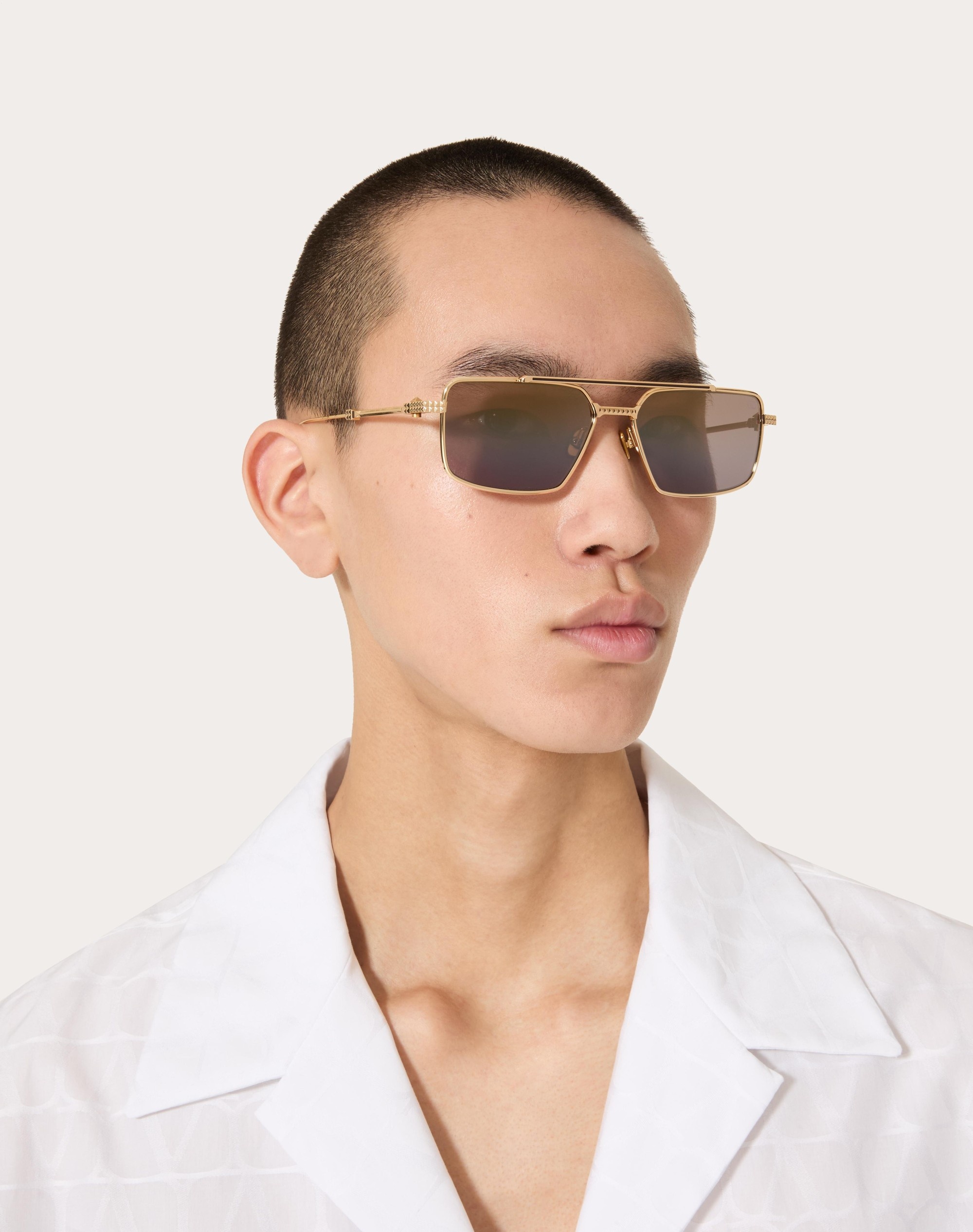 VI - RECTANGULAR METAL FRAME - 6