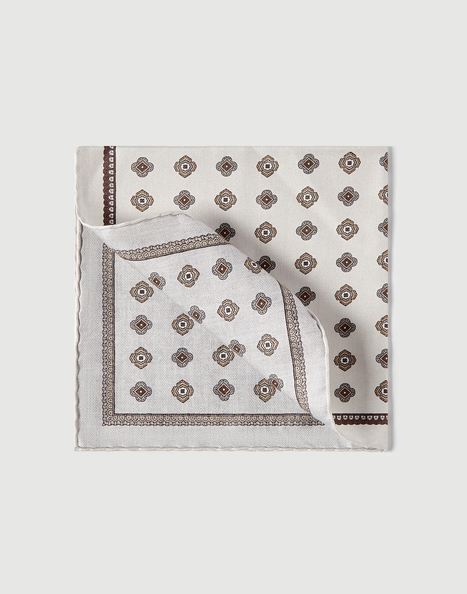 Silk pocket square with medallion design - 1