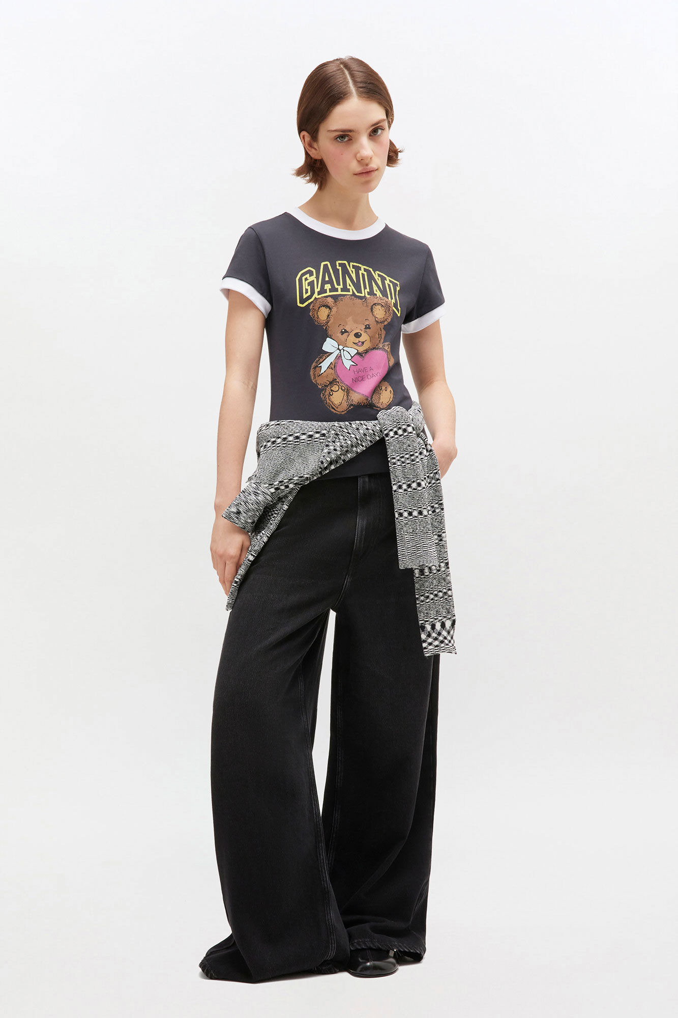 BLACK CROPPED TEDDY T-SHIRT - 3
