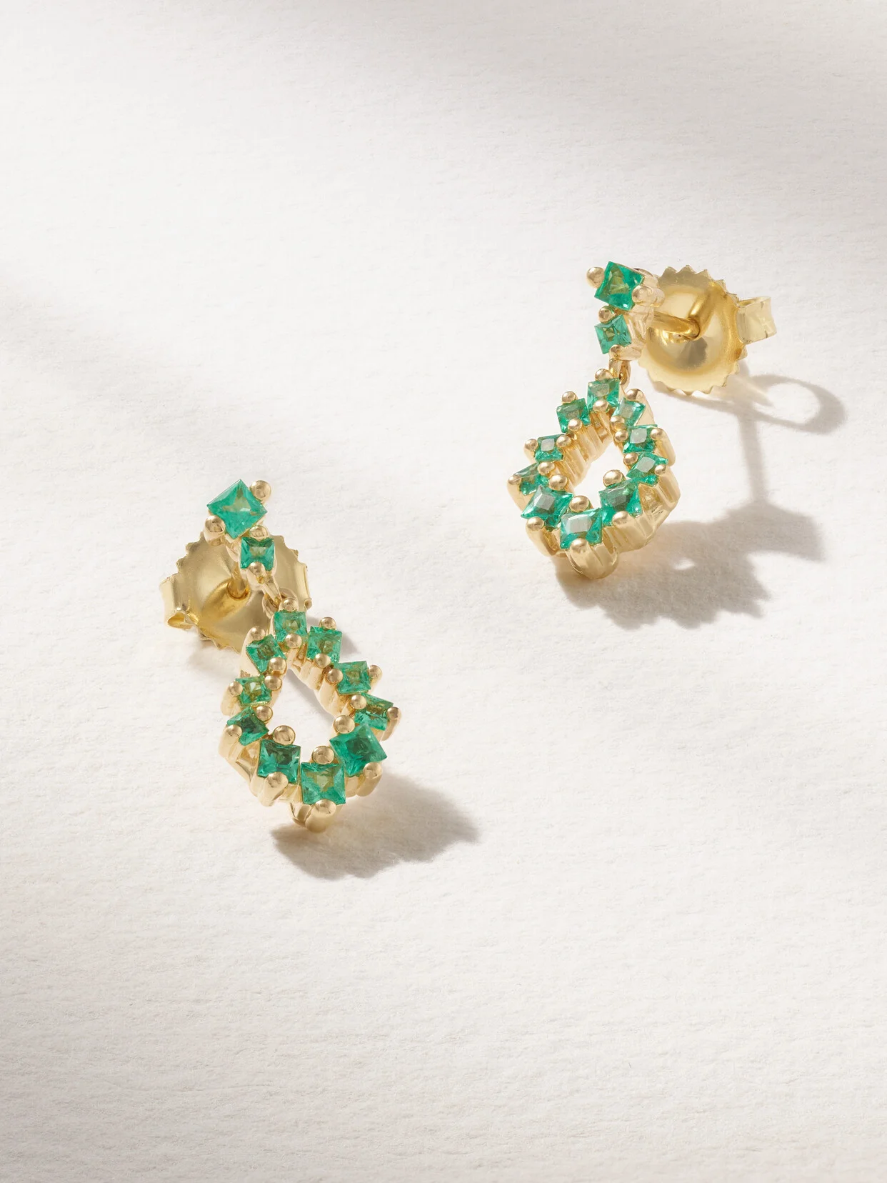 18-karat Gold Emerald Earrings - 1