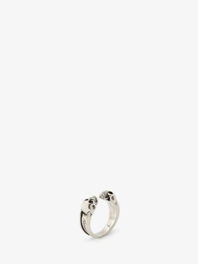 Alexander McQueen Men's Twin Skull Ring in Silver outlook
