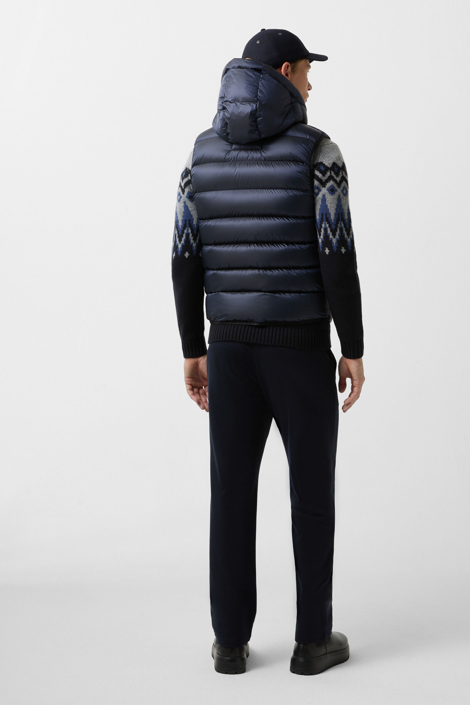Holger down vest in Dark blue - 3