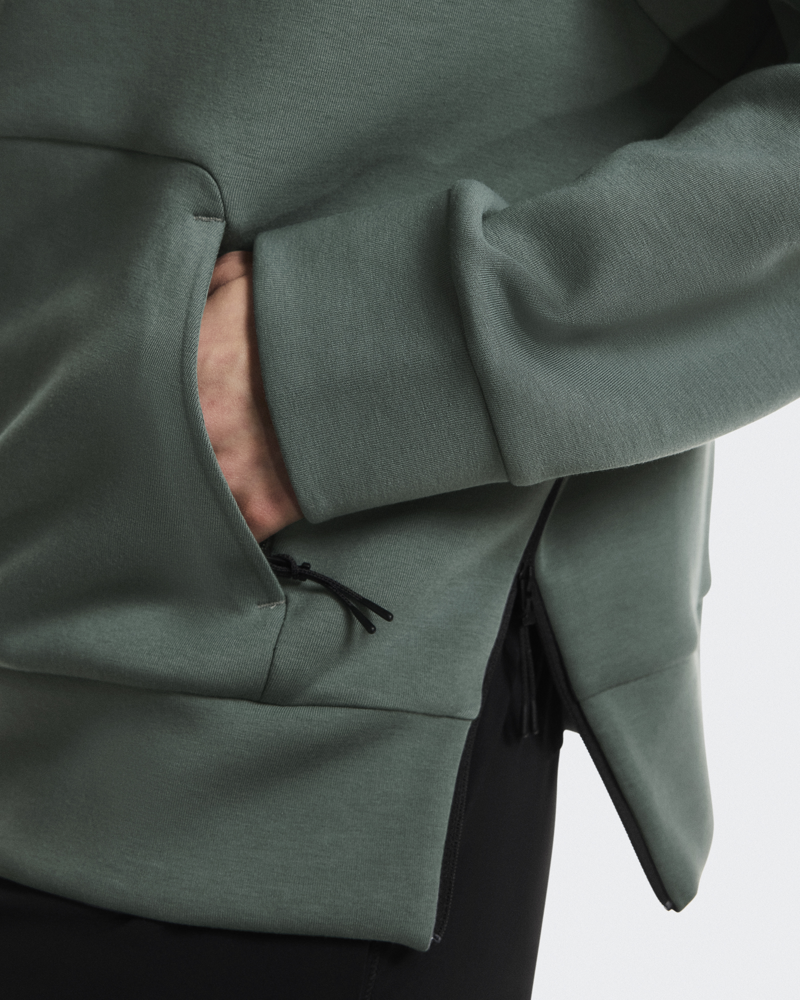 Focus Tech Hoodie - 8