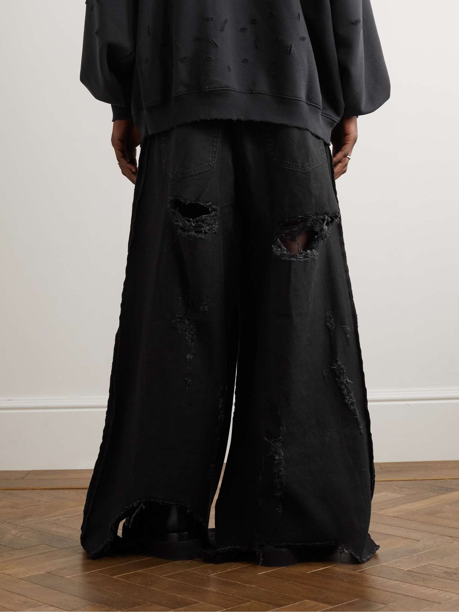 Inside-Out Wide-Leg Distressed Jeans - 4