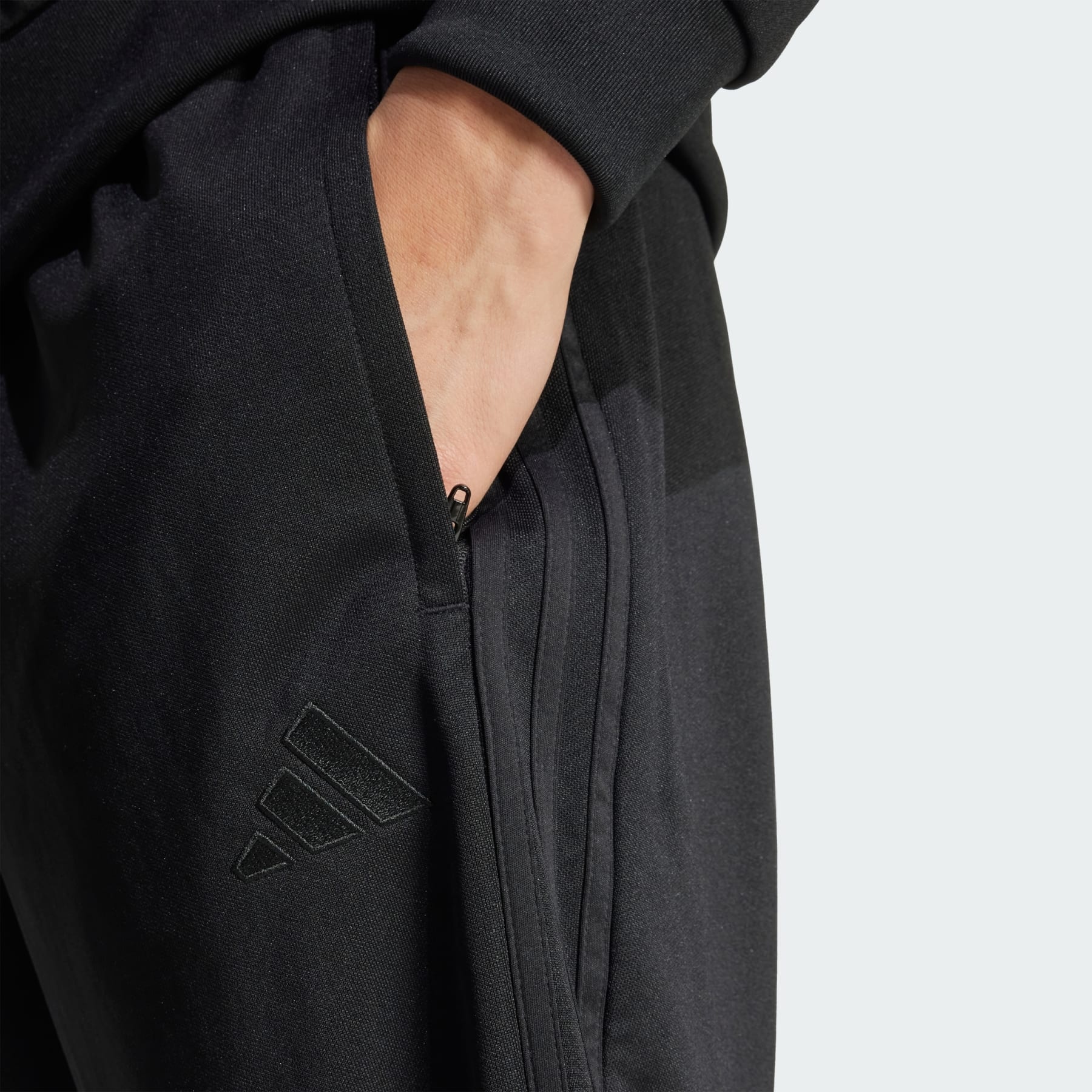 Tiro 25 Essentials Training Pants - 5