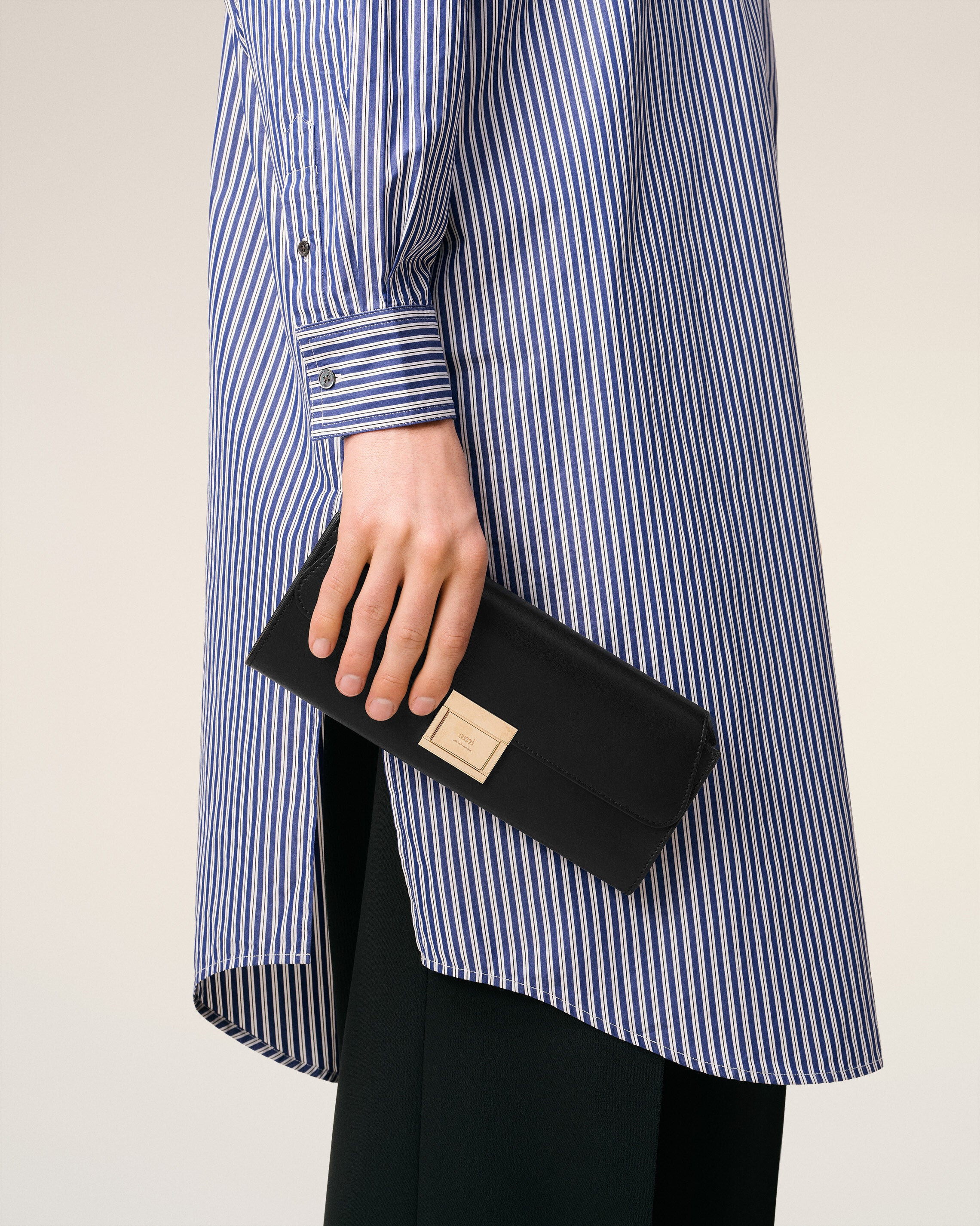 BLACK SMOOTH LEATHER MIMI POUCH - 7