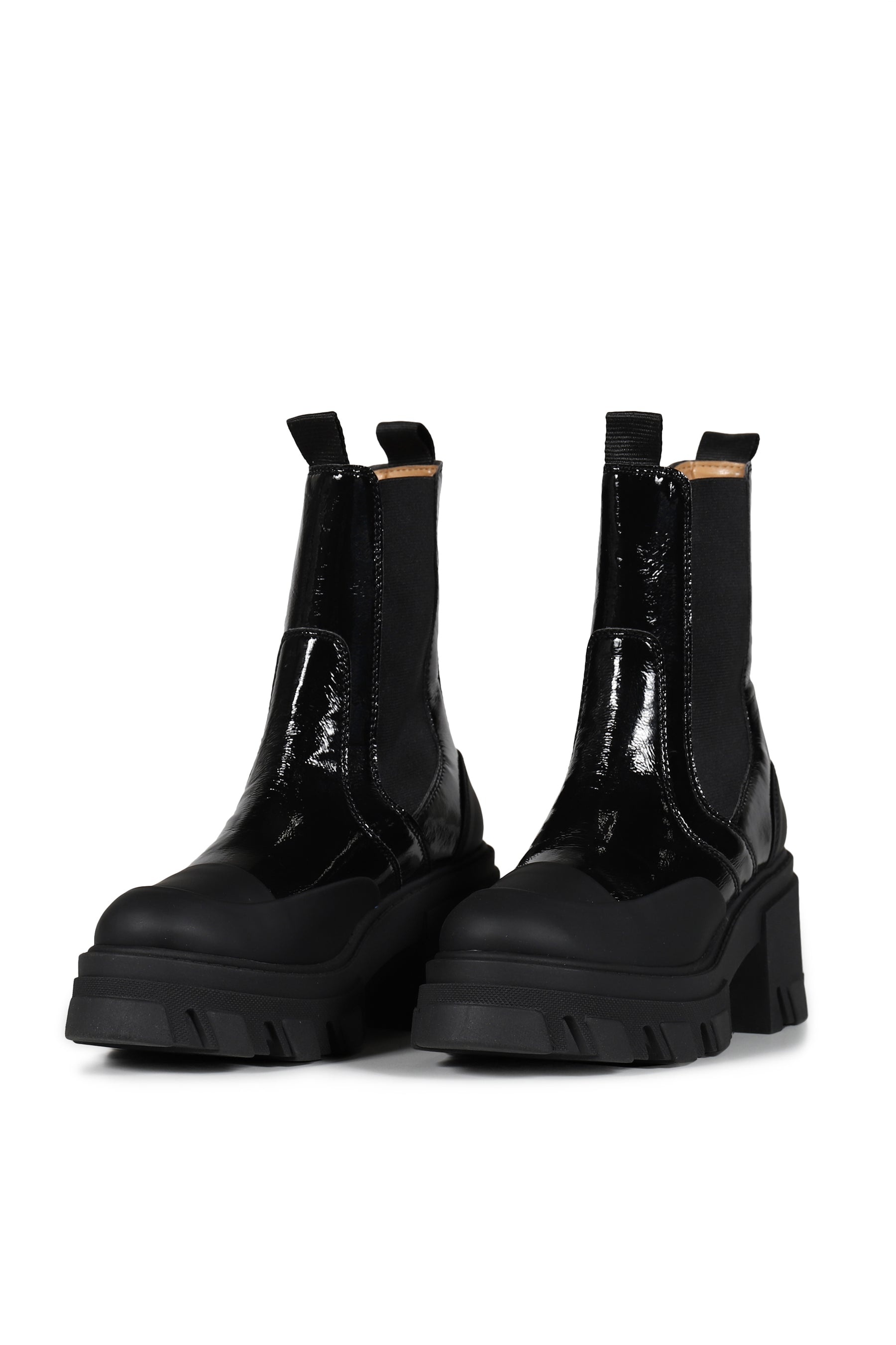 CLEATED HEELED MID CHELSEA BOOT NAPLACK / BLK - 6
