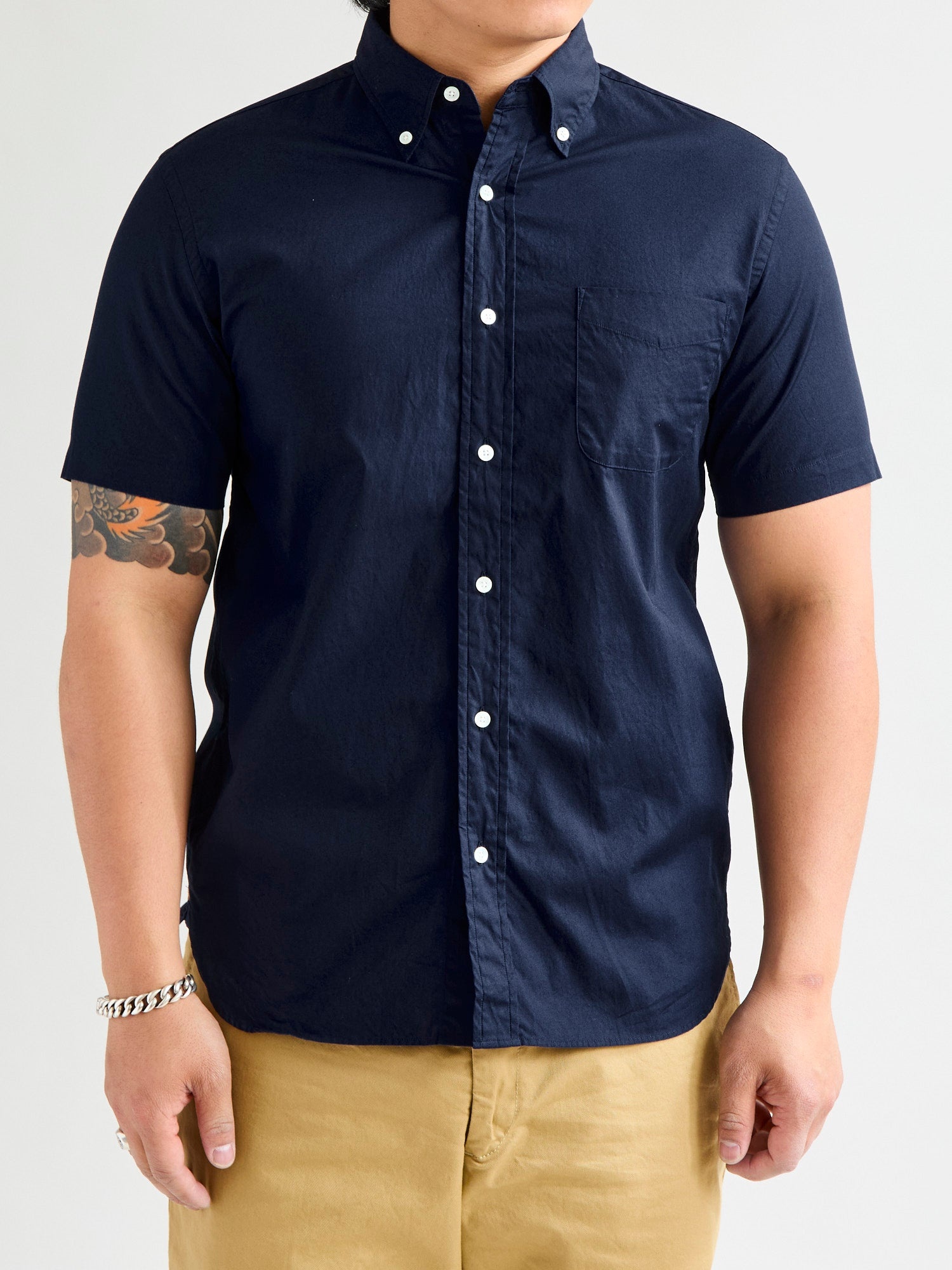 Broad Cloth Short Sleeve Button-Down Shirt in Navy - 2