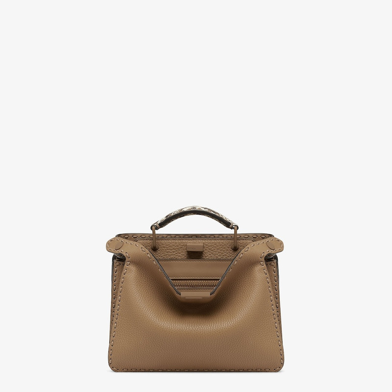 Small Peekaboo ISeeU bag, made of beige Cuoio Romano leather finished with hand stitching. The inter 1