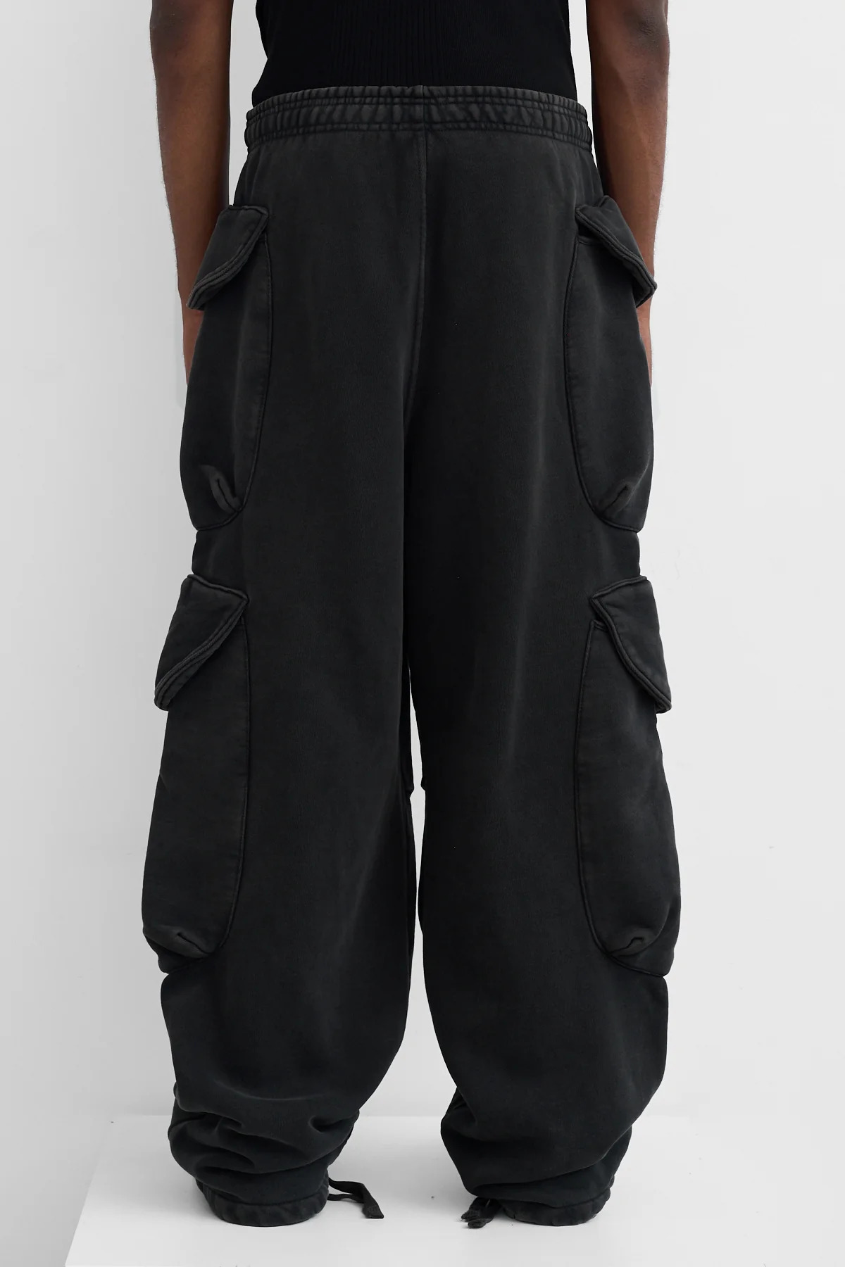 Entire Studios Heavy Cargo Sweatpants Washed Black - 6
