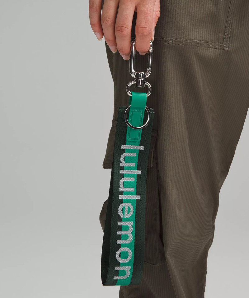 lululemon Never Lost Keychain *Wordmark outlook