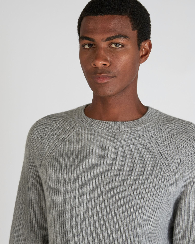 Slim fit cashmere crewneck sweater 4