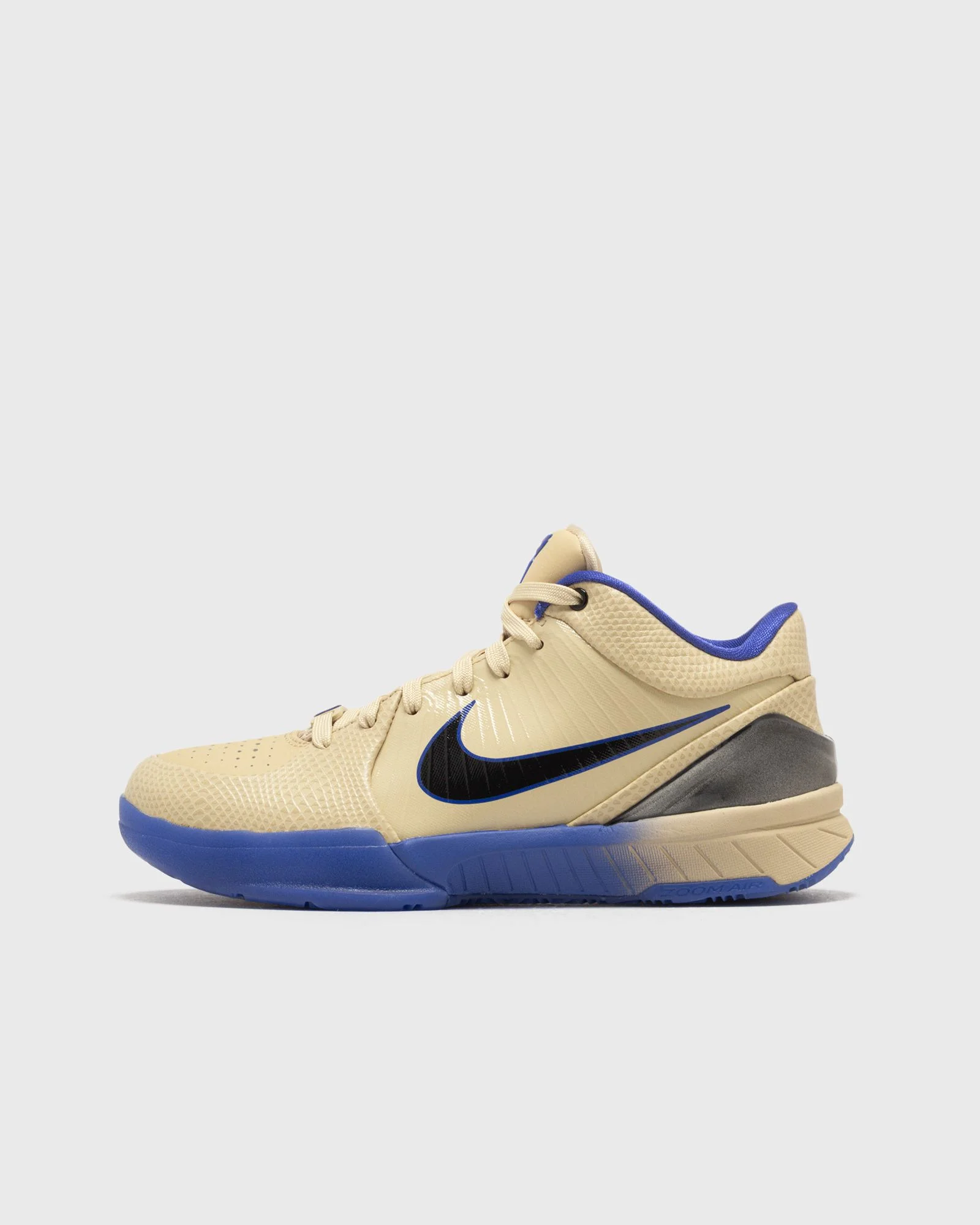 KOBE IV x F.C. Barcelona "Team Gold and Persian Violet" (GS) - 1