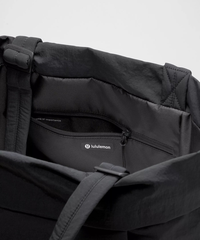 On My Level Carryall Tote Bag 27.5L 4