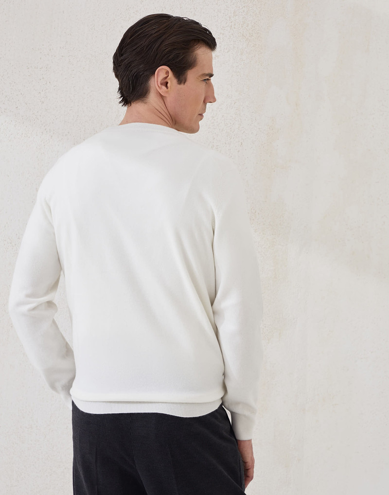 Brunello Cucinelli Cashmere sweater outlook